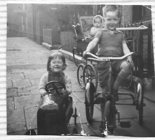 1957.-Ludwig-Road.-Robert-Susan-Elaine