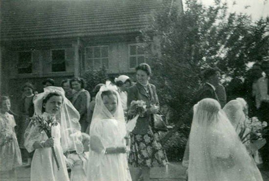 Ann-Woods-1st-Holy-Communion.-Our-Lady-of-the-Assumption-church