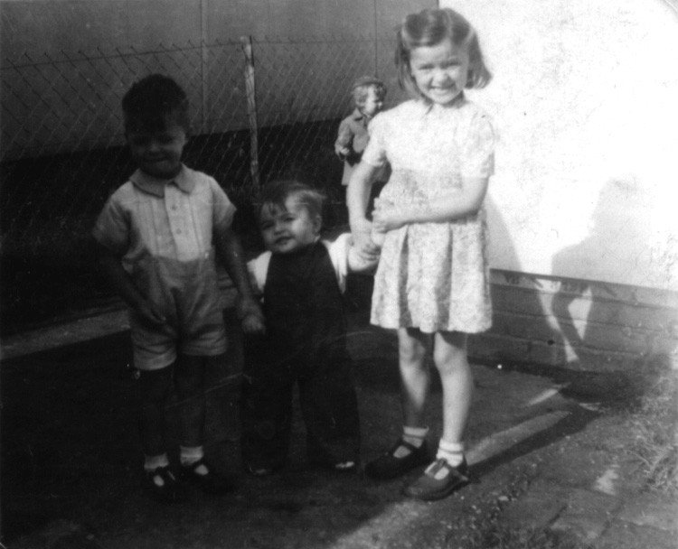 JohnDavidHeather1948
