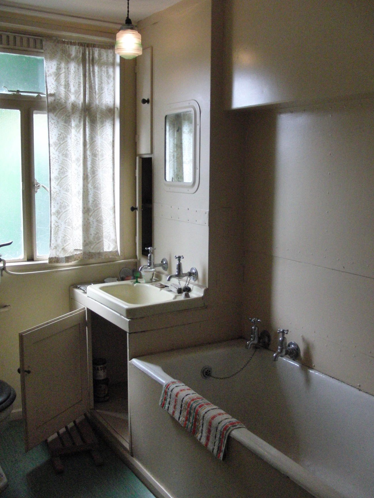 Pre-Fab007-2