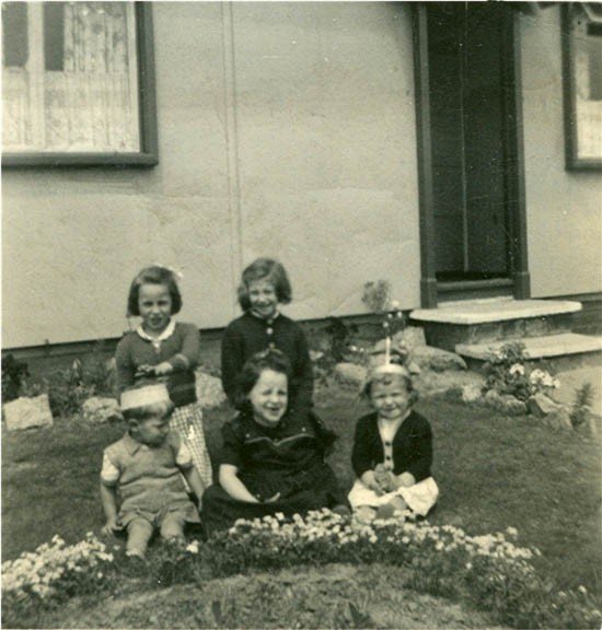 Sandra-Edwina-Wood-Hilary-Humphries-Brenda-Steven-Coghlan-1952