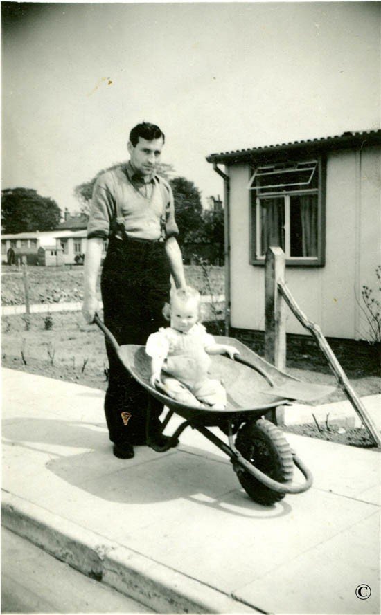 Z3_RonCarolByrom1948_21BesfordRdByrom