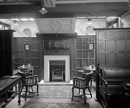 The-bar-room-at-the-Black-Bull-looking-towards-the-fireplace-1913-jan