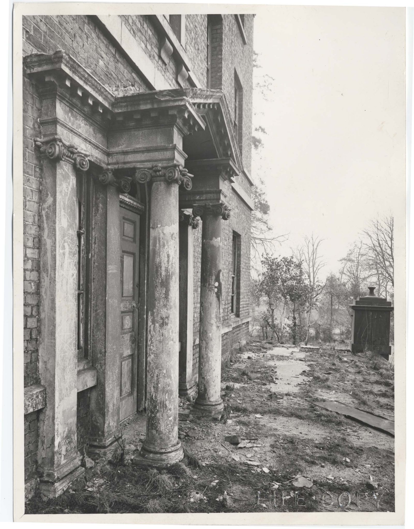 CE15811-LEE-HALL-13-3-1956