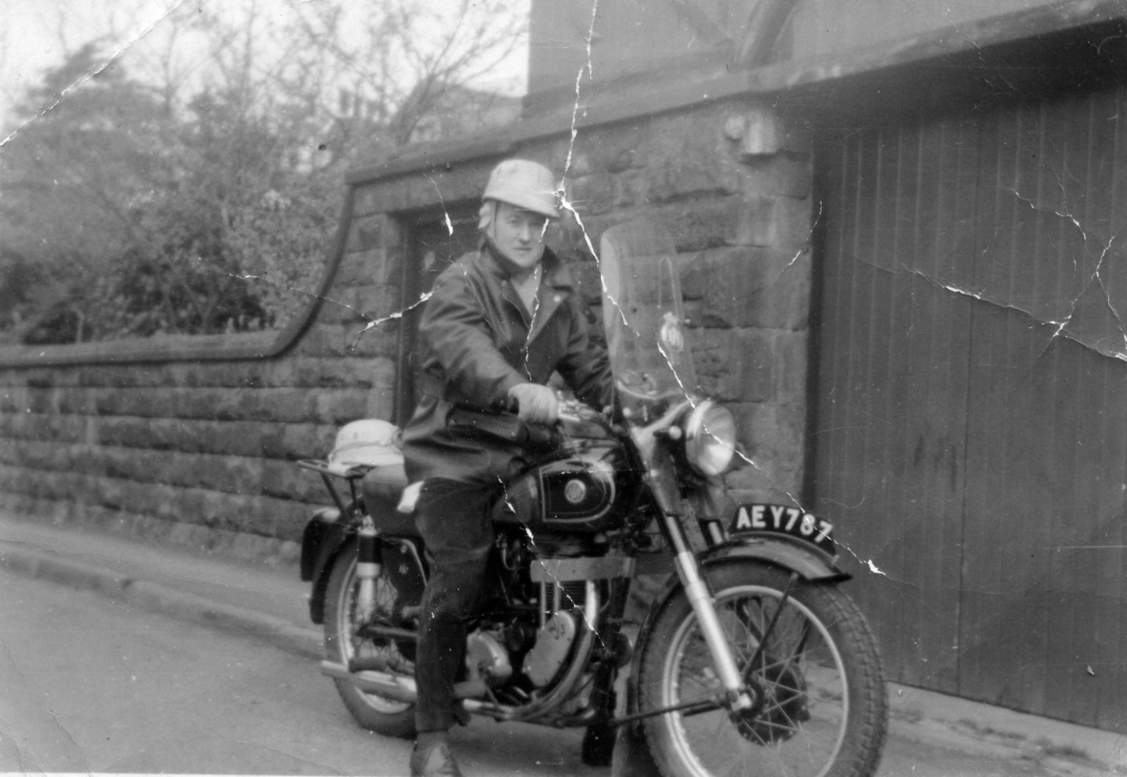 J8_e8404agk_0001_regkeen1957