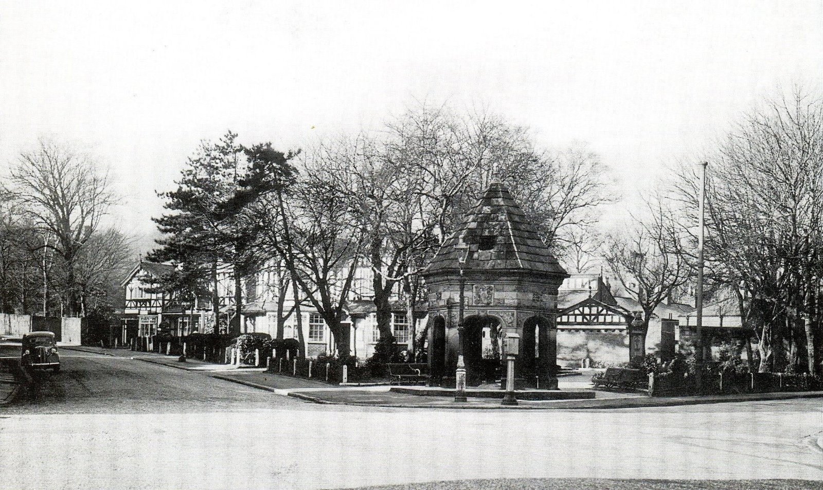 1952-the-crossroads