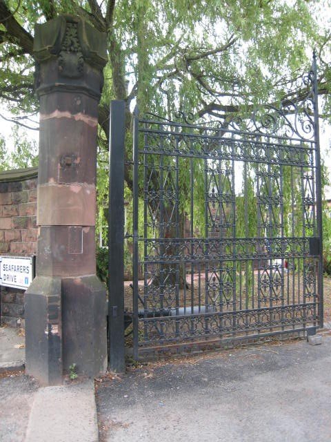 Gateacre-Brow-from-Chapel-to-Reynolds-Park-036