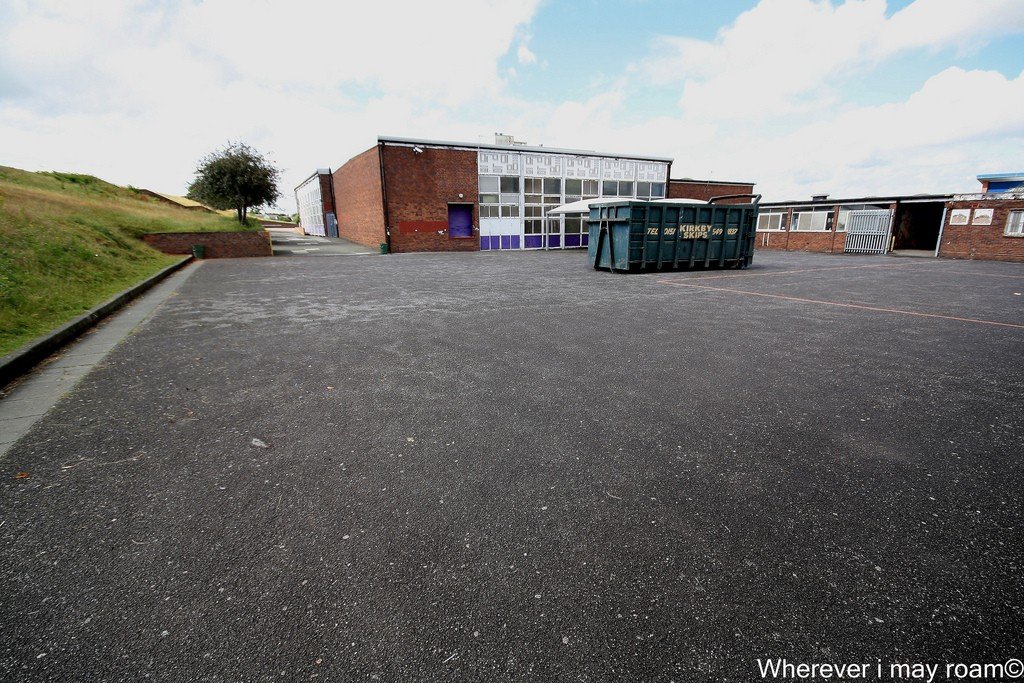 6002744689_b7c81e3c51_b