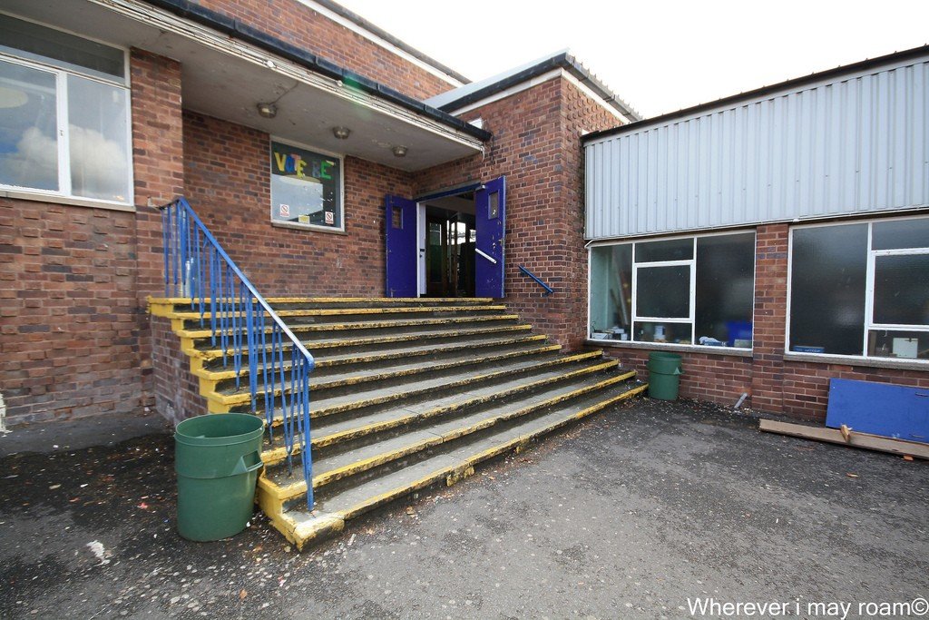 6002880377_013b47a064_b