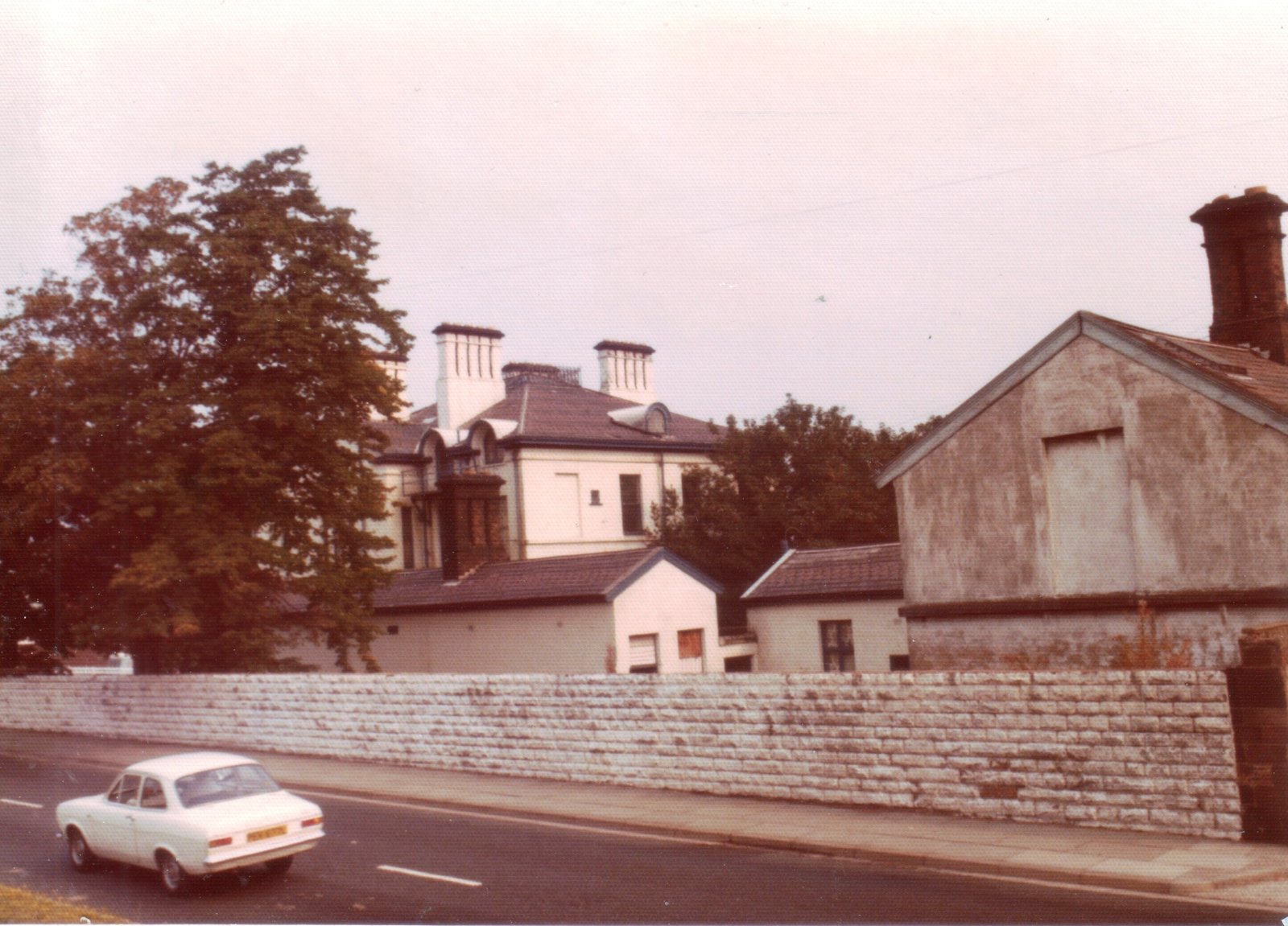 Grange-mnor-prior-to-renovation-86-87