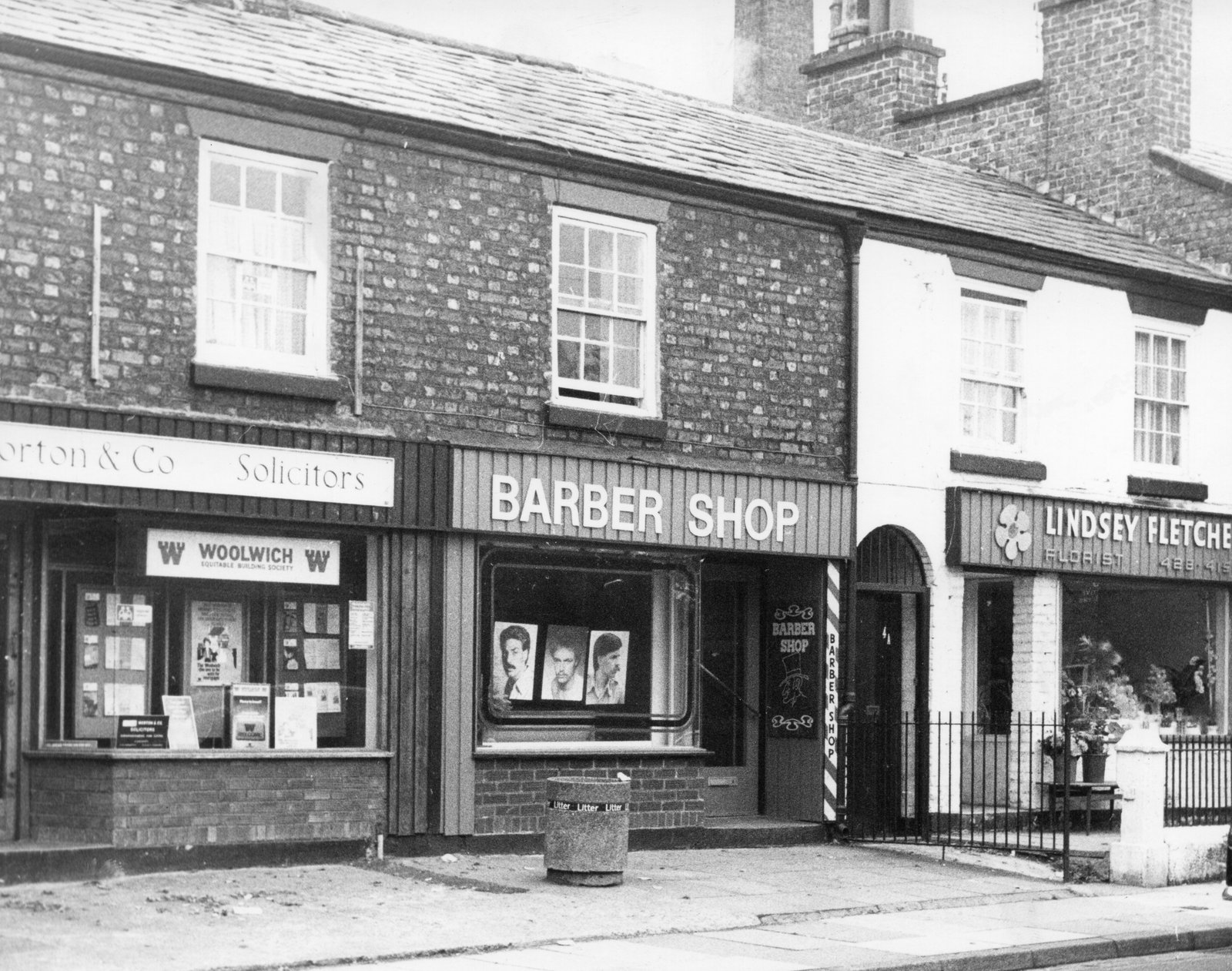 HW-B-barbers-shop