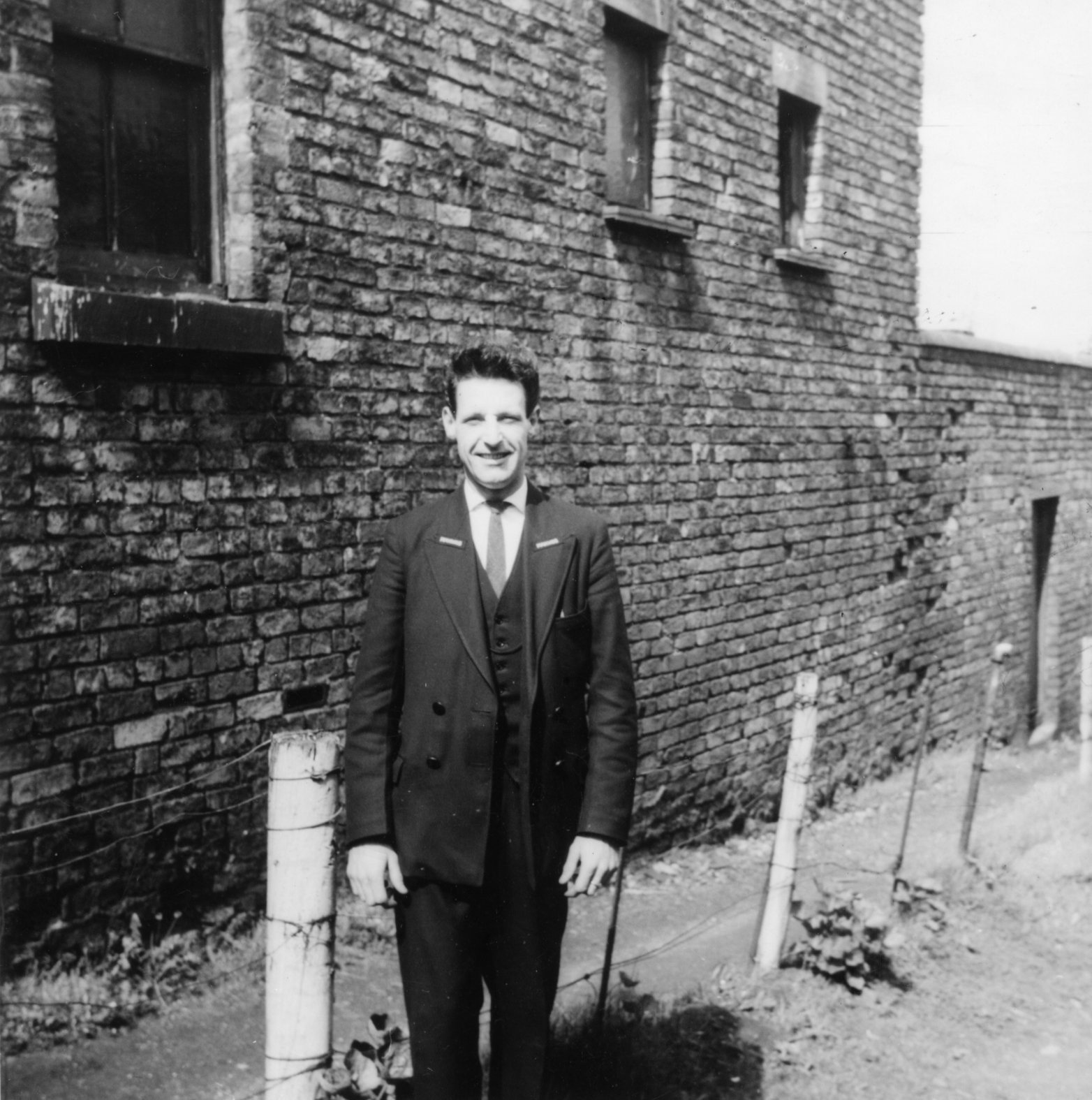 J9_e8404agk_0002_rockfield1958-E-Keen