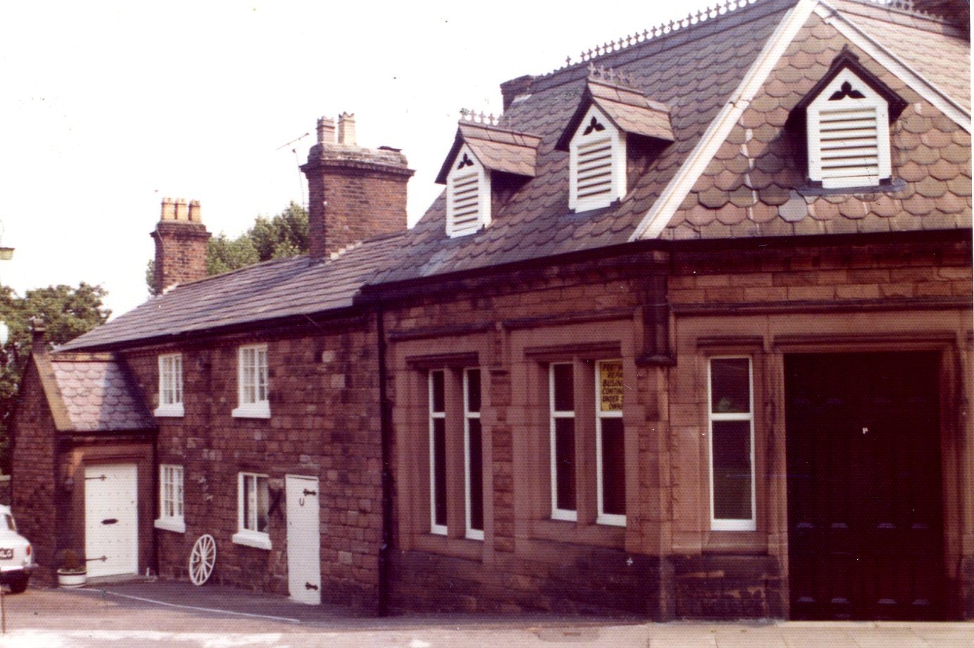 old-Smithy-cottage-1860s-smithy